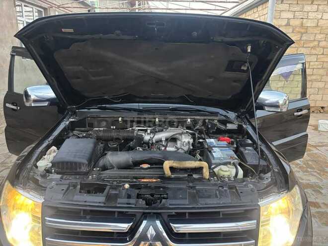 Mitsubishi Pajero 2008, 185,376 km - 3.0 л - Bakı