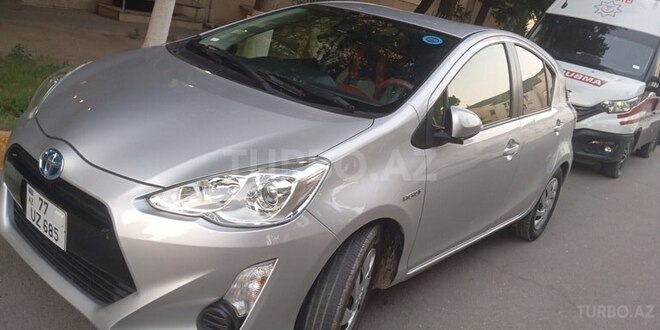 Toyota Aqua 2015, 186,000 km - 1.5 l - Bakı
