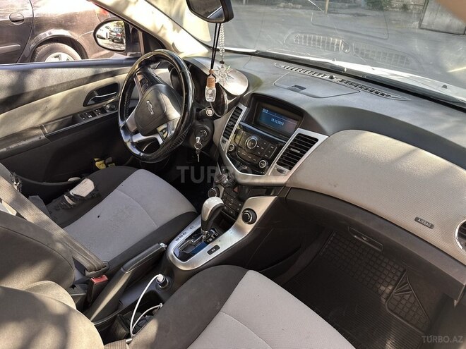 Chevrolet Cruze 2010, 390,000 km - 1.8 л - Bakı