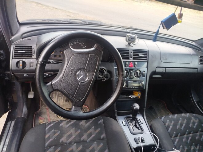 Mercedes C 180 1998, 400,000 km - 1.8 l - Yardımlı