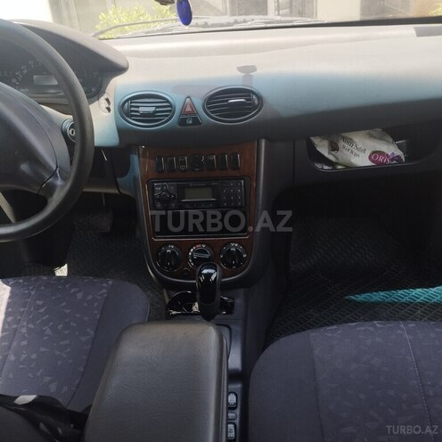 Mercedes A 160 2002, 235,680 km - 1.6 л - Bakı