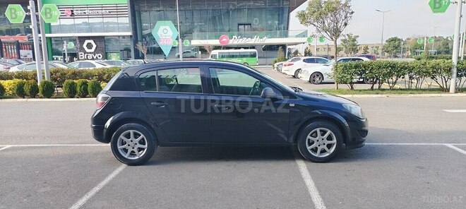 Opel Astra 2009, 218,000 km - 1.4 l - Bakı