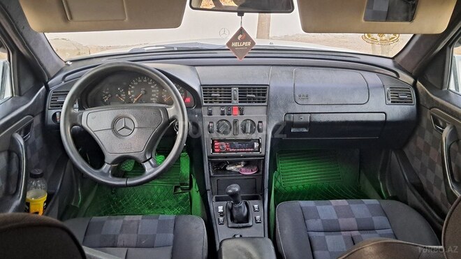 Mercedes C 220 1994, 320,000 km - 2.2 л - Bakı