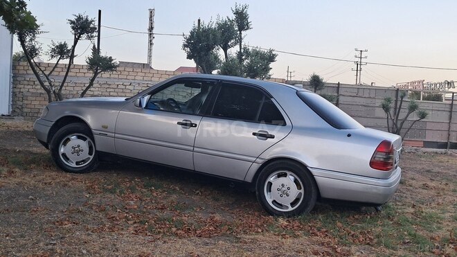 Mercedes C 220 1994, 320,000 km - 2.2 л - Bakı