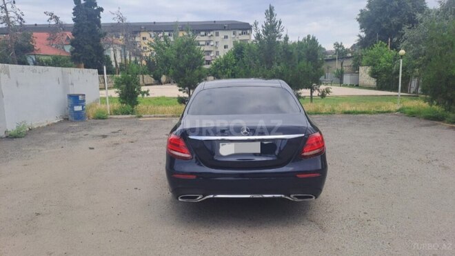 Mercedes E 200 d 2016, 186,000 km - 2.0 л - Sabirabad