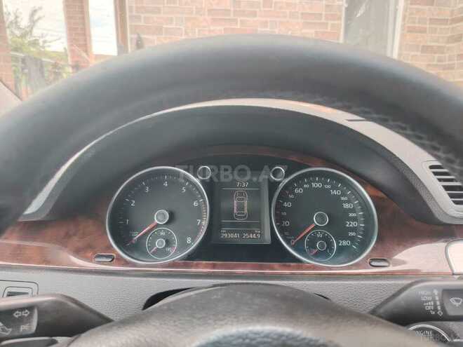 Volkswagen Passat CC-12