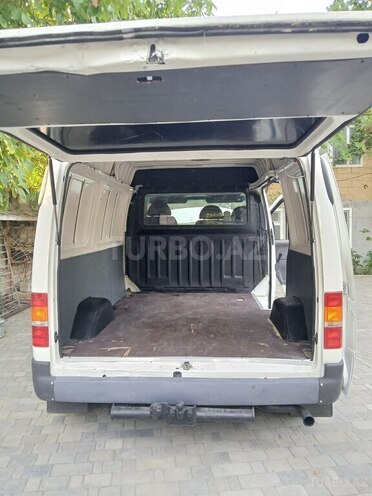 Ford Transit-14