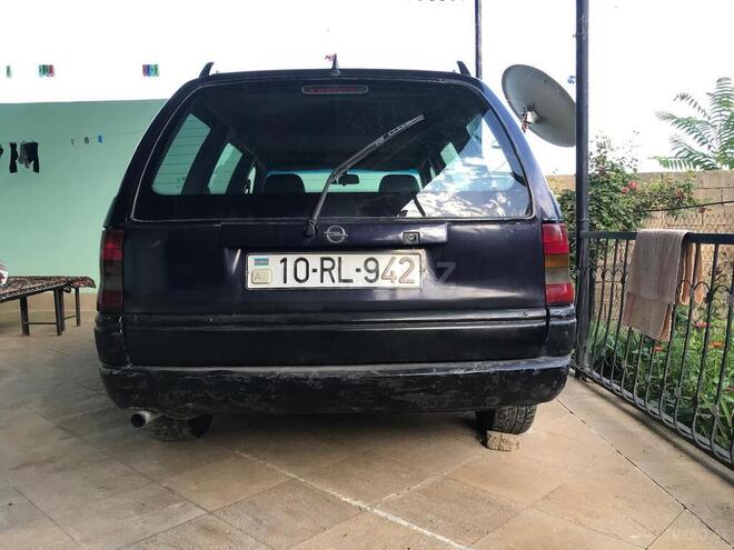 Opel Astra 1995, 300,000 km - 1.6 l - Şamaxı