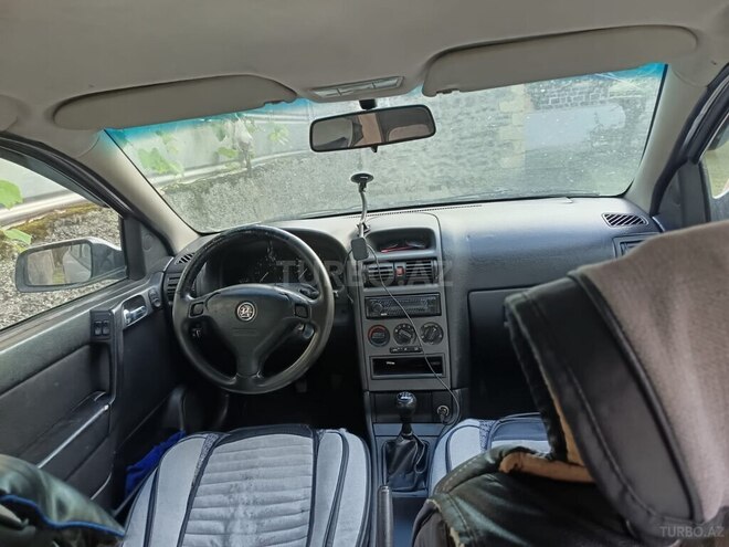 Opel Astra 2002, 80,000 km - 1.6 l - Zaqatala