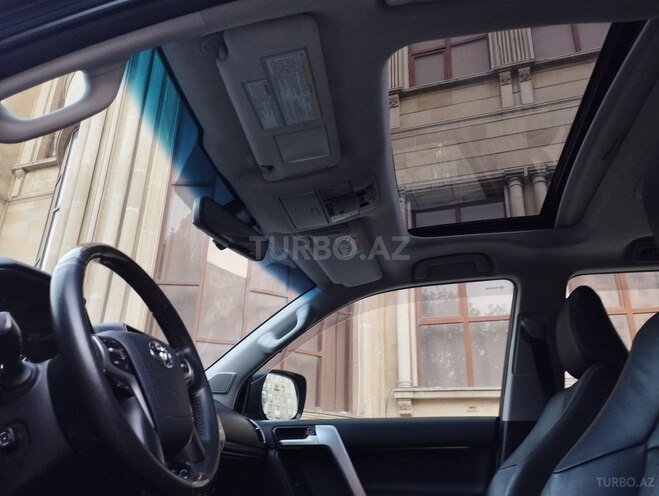 Toyota Land Cruiser Prado-12