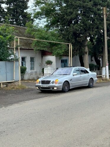 Mercedes E 240 2000, 311,000 km - 2.6 l - Cəlilabad