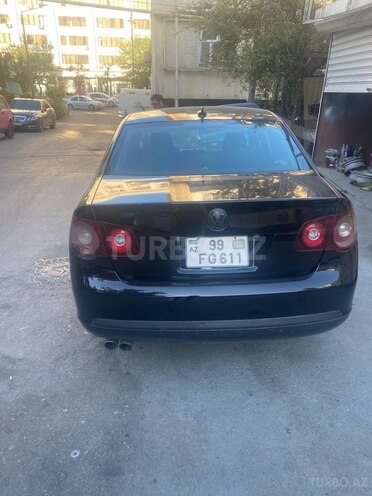 Volkswagen Jetta-2