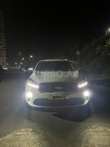 Kia Sorento-1