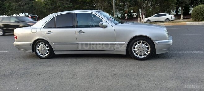 Mercedes E 270 2000, 280,000 km - 2.7 l - Sumqayıt