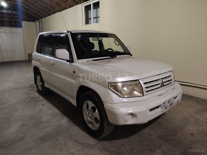 Mitsubishi Pajero io 2002, 268,000 km - 1.8 l - Quba