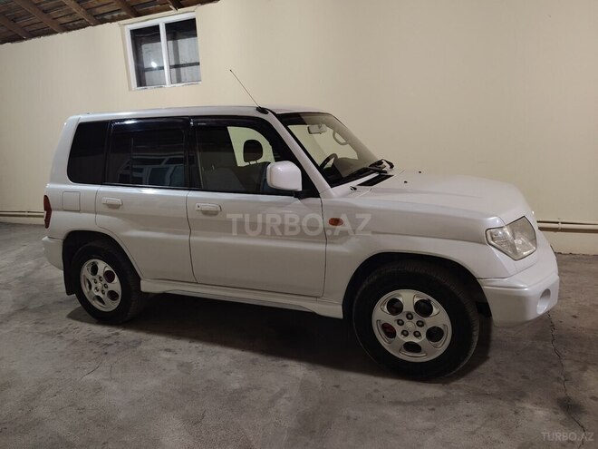 Mitsubishi Pajero io 2002, 268,000 km - 1.8 l - Quba