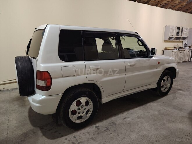 Mitsubishi Pajero io 2002, 268,000 km - 1.8 l - Quba