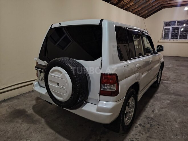 Mitsubishi Pajero io 2002, 268,000 km - 1.8 l - Quba
