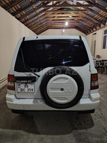 Mitsubishi Pajero io 2002, 268,000 km - 1.8 l - Quba