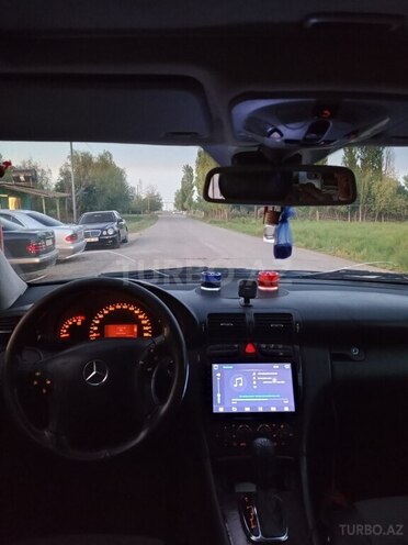 Mercedes C 220 d 2001, 253,381 km - 2.2 л - İmişli