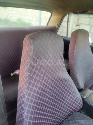 LADA (VAZ) 2106 1984, 250,000 km - 1.3 l - Yevlax