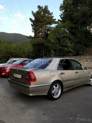 Mercedes C 240 1998, 349,094 km - 2.4 l - Qax
