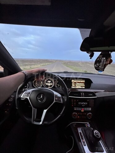 Mercedes C 250 2014, 181,000 km - 1.8 л - Tovuz