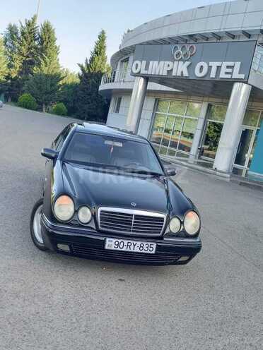 Mercedes E 240 1997, 215,432 km - 2.4 l - Qazax