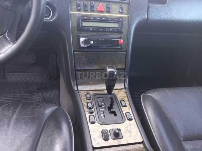 Mercedes E 240 1997, 215,432 km - 2.4 l - Qazax