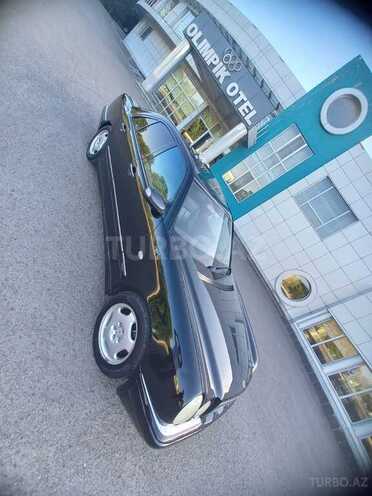Mercedes E 240 1997, 215,432 km - 2.4 l - Qazax