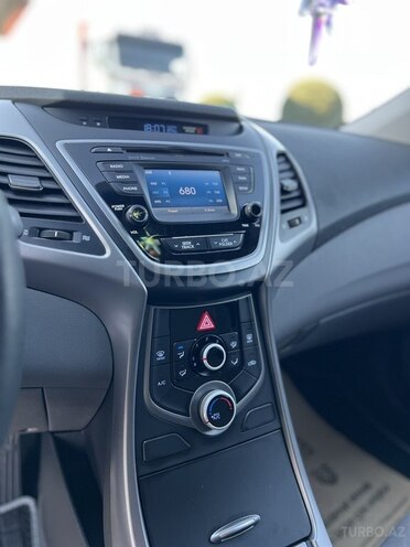 Hyundai Elantra 2015, 52,000 km - 1.8 l - Bakı
