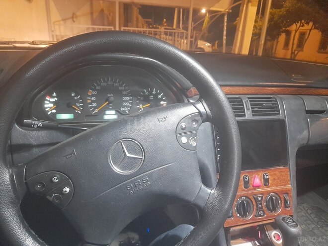 Mercedes E 200 1997, 550,000 km - 2.0 l - Gəncə