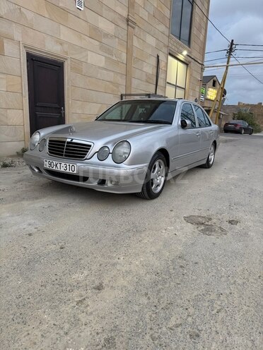 Mercedes E 220 d 2001, 329,946 km - 2.2 l - Bakı