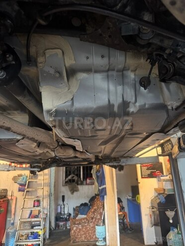 Mercedes E 220 d 2001, 329,946 km - 2.2 l - Bakı