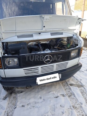 Mercedes 208 D 1993, 123,547 km - 2.3 л - Quba