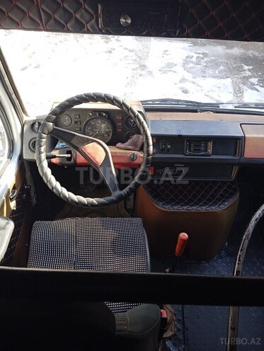 Mercedes 208 D 1993, 123,547 km - 2.3 л - Quba