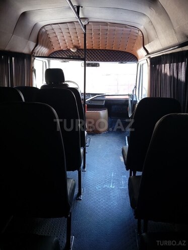 Mercedes 208 D 1993, 123,547 km - 2.3 л - Quba