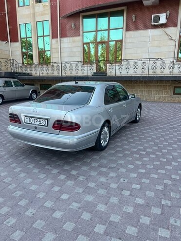 Mercedes E 270 2001, 487,522 km - 2.7 l - Şirvan