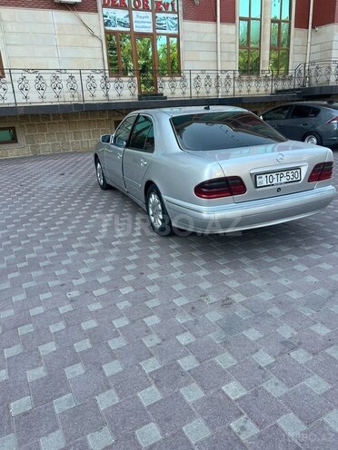 Mercedes E 270 2001, 487,522 km - 2.7 l - Şirvan