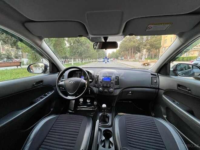 Hyundai i30 2009, 181,000 km - 1.4 л - Şirvan
