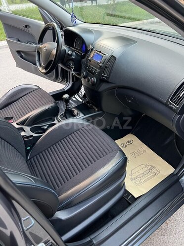 Hyundai i30 2009, 181,000 km - 1.4 л - Şirvan