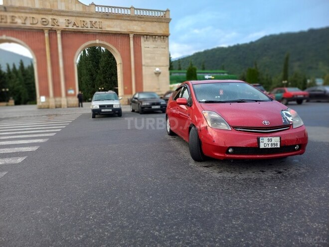 Toyota Prius-2