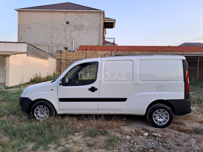 Fiat Doblo 2009, 114,249 km - 1.9 l - Bakı