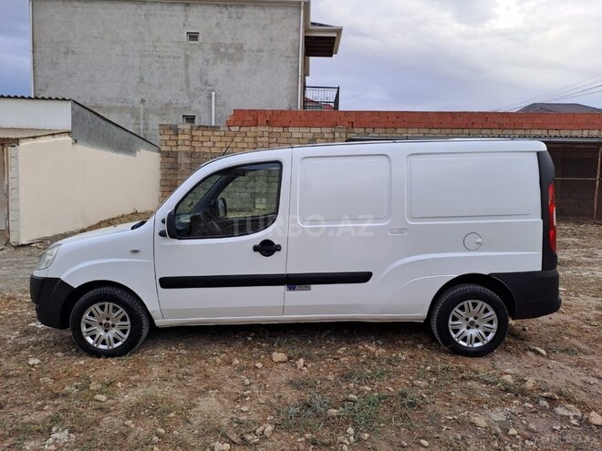 Fiat Doblo 2006, 275,797 km - 1.9 l - Bakı