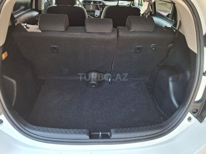 Toyota Aqua 2018, 130,000 km - 1.5 l - Bakı