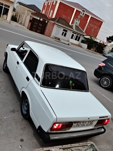LADA (VAZ) 2107-4