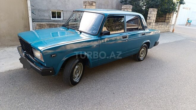 LADA (VAZ) 2107-4