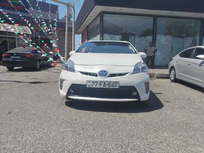 Toyota Prius-1