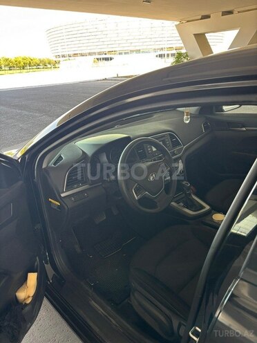Hyundai Elantra 2017, 95,000 km - 2.0 л - Bakı