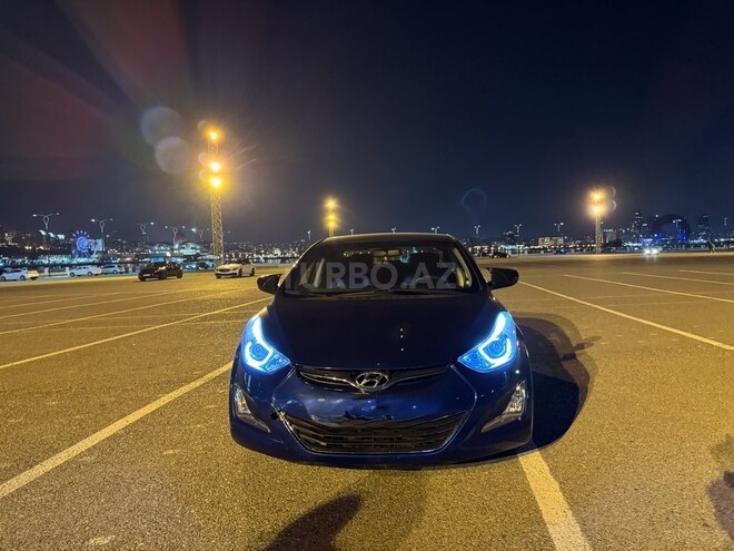 Hyundai Elantra 2015, 212,433 km - 1.8 l - Bakı